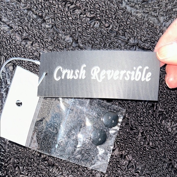 NWT Reversible Black Floral Crush Cardigan Size L/XL From The Seton Shop - Picture 12 of 12